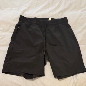 CRZ YOGA Men's Athletic Black Shorts
